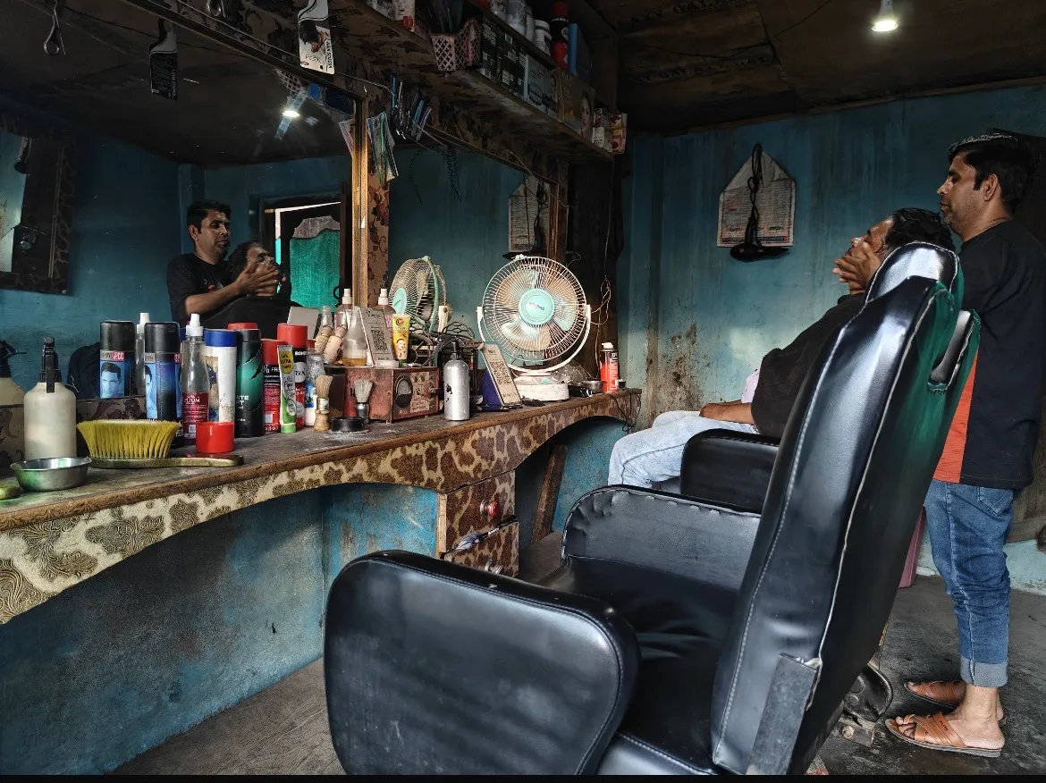 EVERY CITY IN INDIA HAS A BARBER FROM BIJNOR